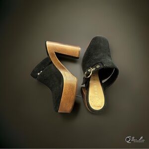 Gianni Bini | sotelo platform clog in midnight blue/ size5.5 brand new